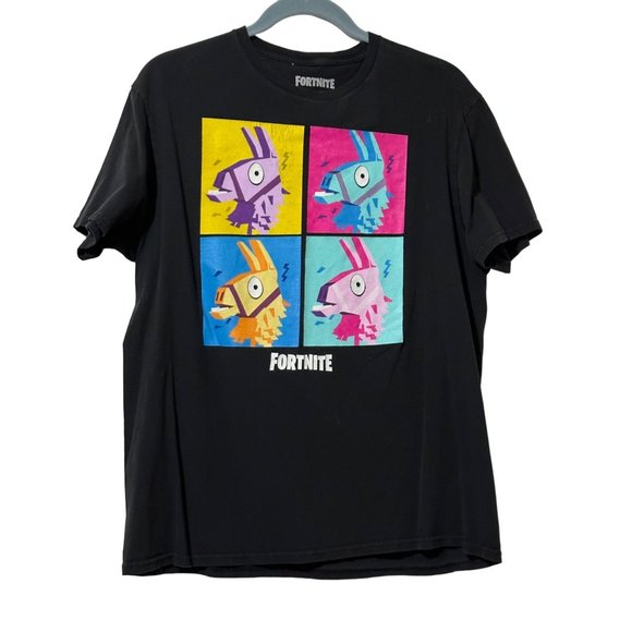 Fortnite Other - 2018 Fortnite size L black cotton short sleeve tee with slight graphic cracking